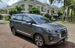 [SPA-004] Toyota innova Reborn